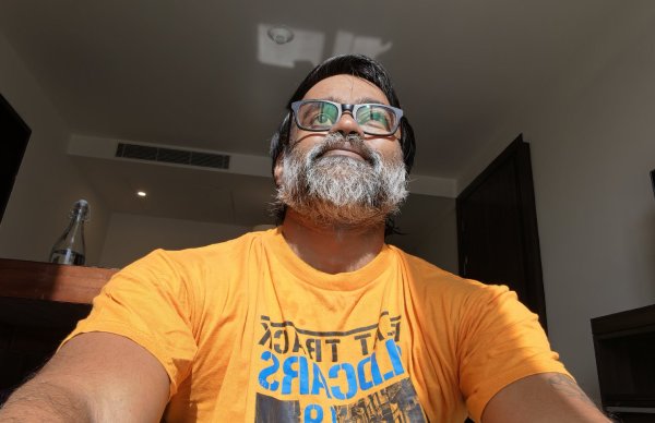 செல்வராகவனும் பிஸி
