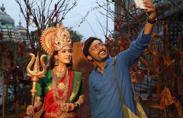மூக்குத்தி அம்மன்