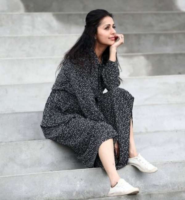 Bhoomika pose is so cute Bhoomika pose is so cute