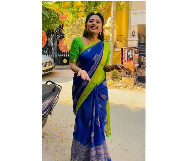 மாடலிங்கில் அசத்தல்