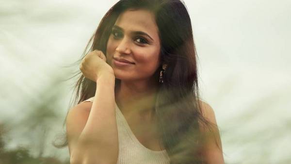படத்தில் ஒப்பந்தம்