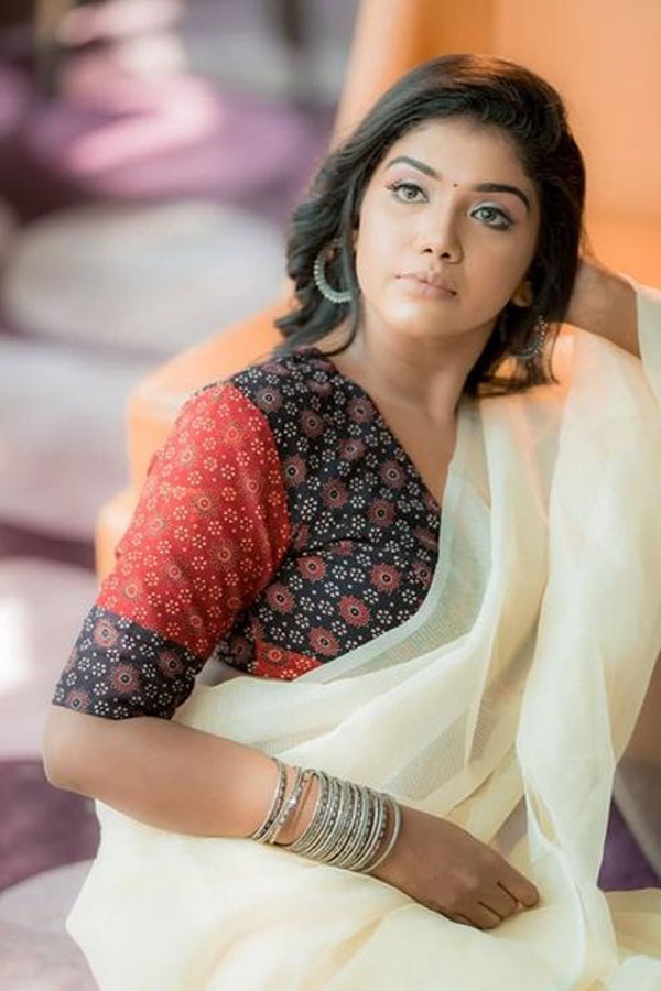 கைவசம் 3 படங்கள்