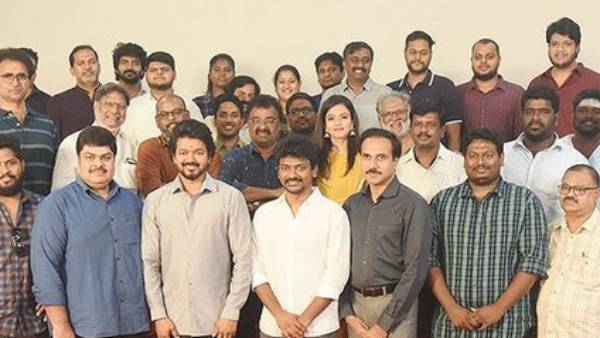மஞ்ச கலரு சுடிதார்