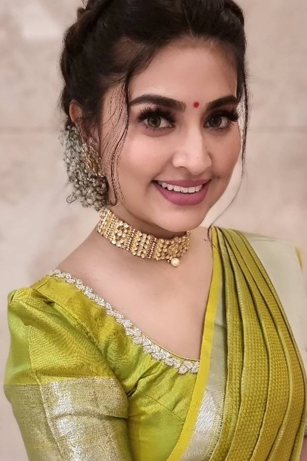 அழகூரில் பூத்தவளே