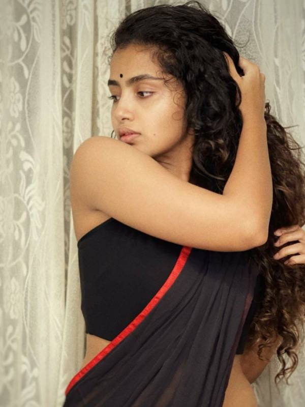 எங்க வீட்டில் வளர்ந்தது