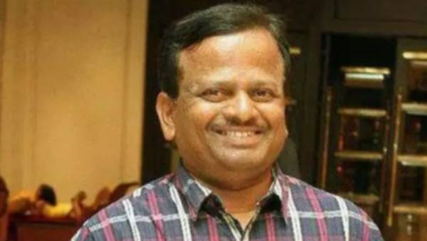 முன்னணி இயக்குனராக