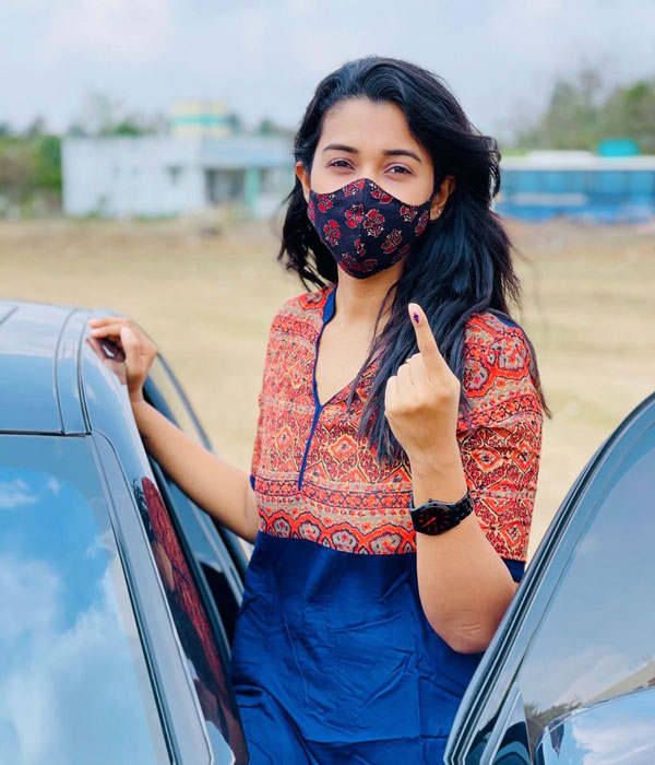 மேட்சிங் மாஸ்க்