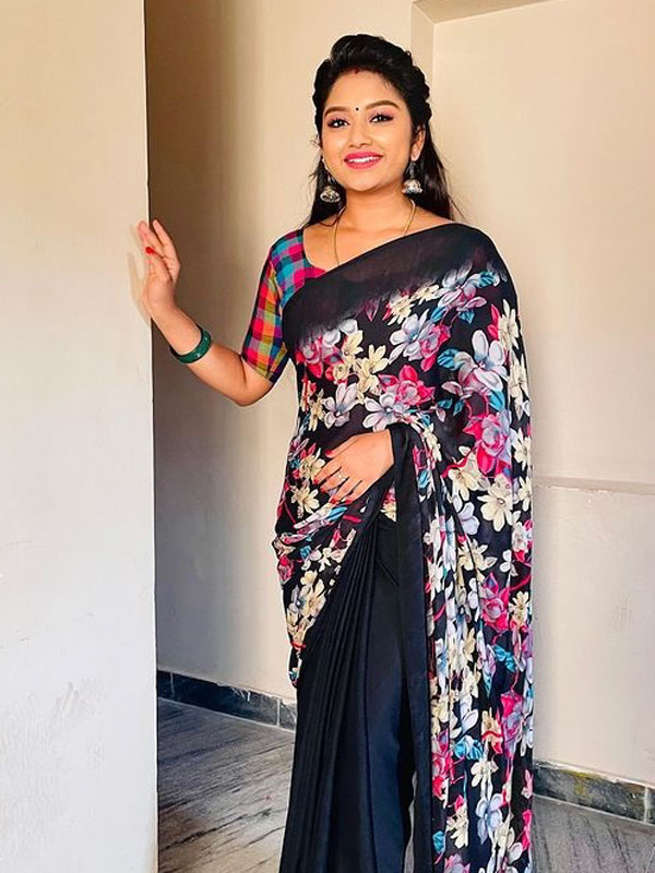 அனல் பறக்குது