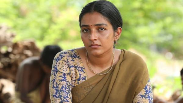 மேக்கப் இல்லாமல்