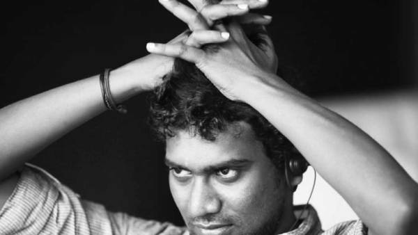 கருப்பு சிவப்பு ஹெல்மெட்