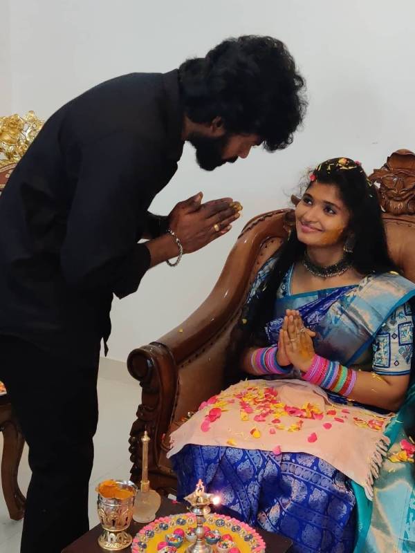 மகளும் பிரபலமானார்