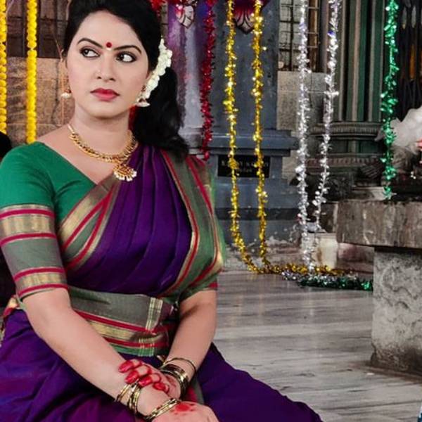 இடை இடையே டான்ஸ்