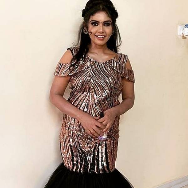 மீனா