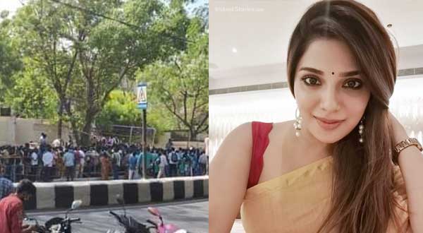 முண்டியத்த கூட்டம்