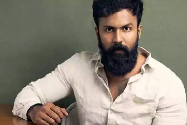 குவிகிறது பாராட்டு