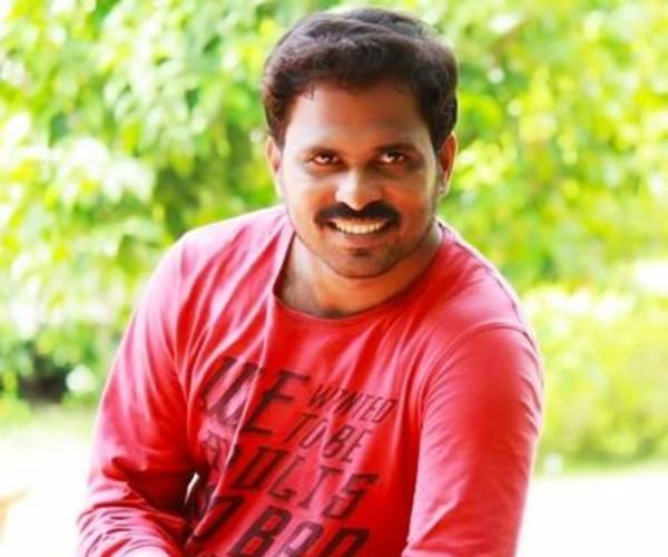 கவிதையால் பாராட்டு