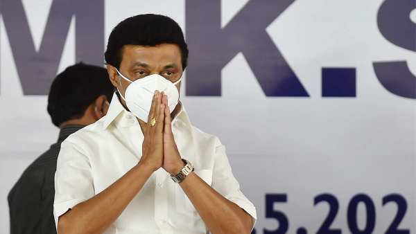 பதவி ஏற்றார்