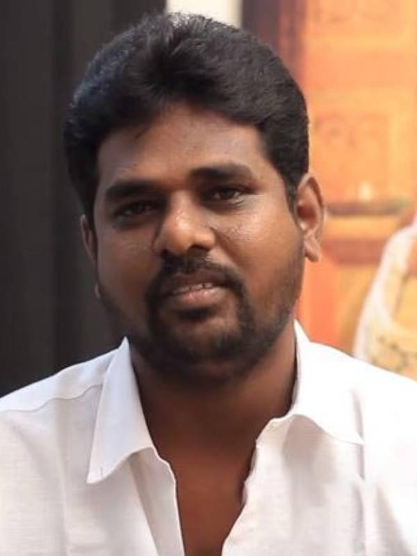 தயாரிப்பாளர் முத்துக்குமரன்