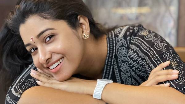 தொடர்ந்து படங்கள்
