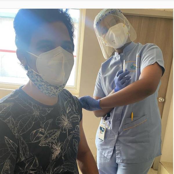 Actor Jeeva had received vaccination today Actor Jeeva had received vaccination today