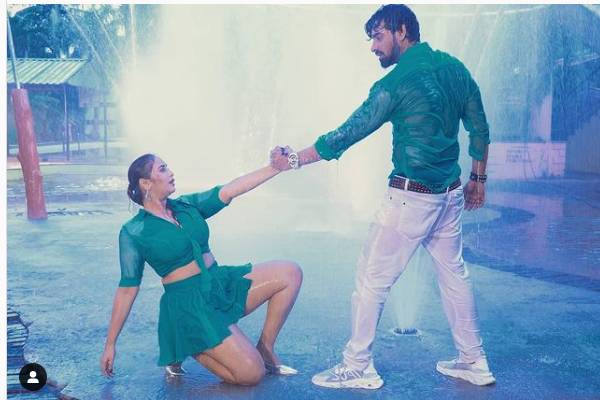 18 பிளஸ் வெப்சீரிஸ்