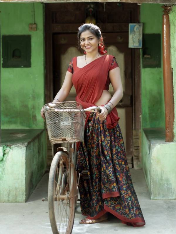 நம்ம ஊரு பொண்ணு