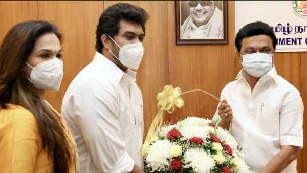 ரஜினி மகள்