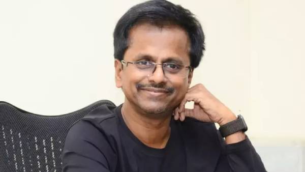 ரசிகர்களிடம் பகிர்வு