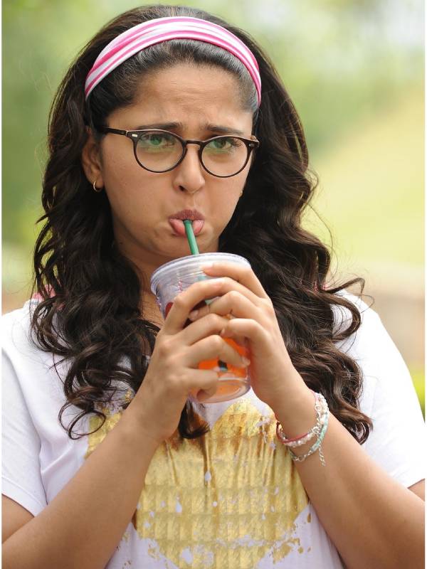 அனுஷ்காவுக்கே குறைந்த வாய்ப்பு