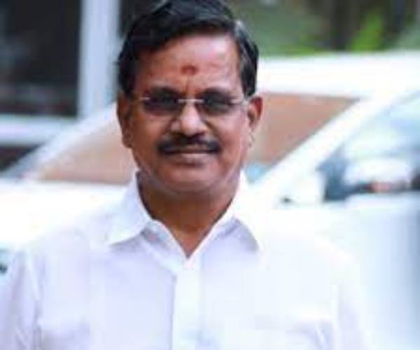 தேசம் திரும்பி பார்க்கிறது