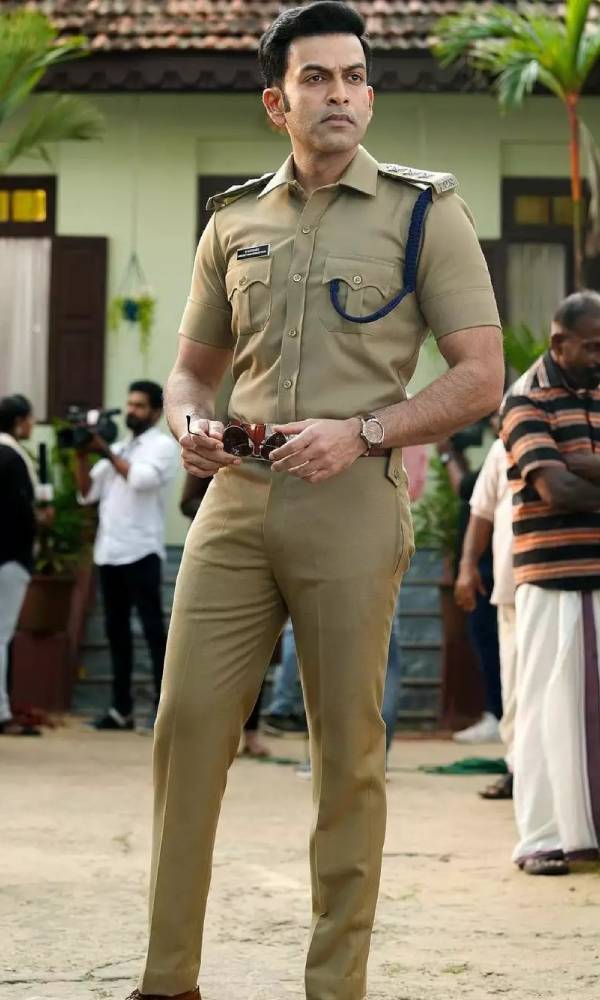 அய்யப்பனும் கோசியும்