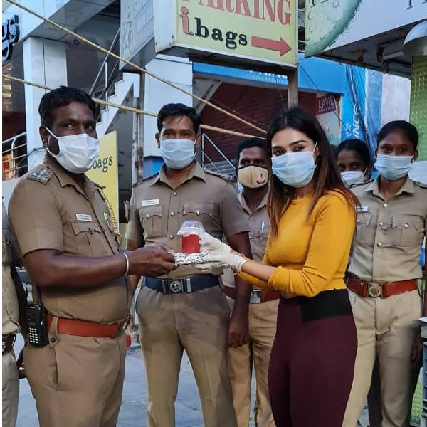 ஜூஸ் குடிங்க போலீஸ்