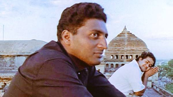 நிஜ அரசியல் பேசிய படம்