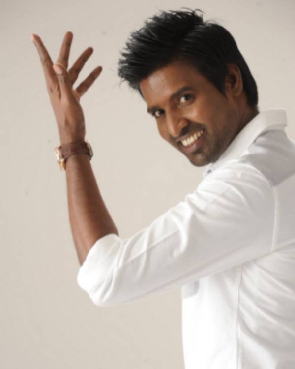 தீயணைப்புத்துறைக்கு சூரி பாராட்டு