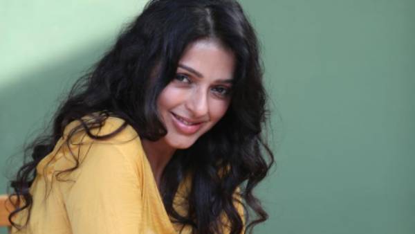 THIS POPULAR TAMIL HEROINE TO MAKE HER ENTRY IN BIGG BOSS NEXT? THIS POPULAR TAMIL HEROINE TO MAKE HER ENTRY IN BIGG BOSS NEXT?