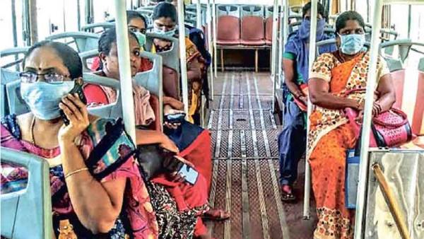 அரசியல் செயல்பாடுகளை ரசிக்கிறோம்