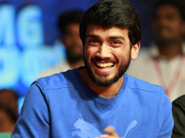 ரொமான்டிக் படத்தில் 2 ஹீரோக்கள்