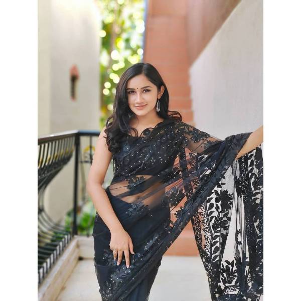 குழந்தை நட்சத்திரம்