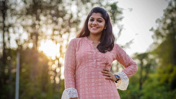 Aparna Balamuralis remake film gets bhagyaraj movie title Aparna Balamuralis remake film gets bhagyaraj movie title