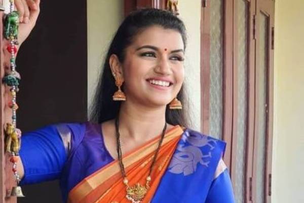 அனைத்திலும்