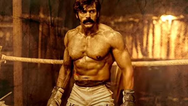 அப்லாஸை அள்ளிய ட்ரெயிலர்