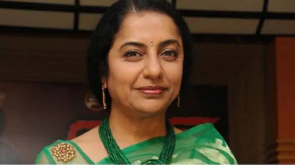 கிழித்துவிட்ட சுஹாசினி
