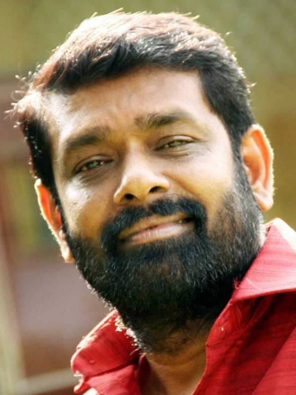 பாராட்டிய இயக்குனர்