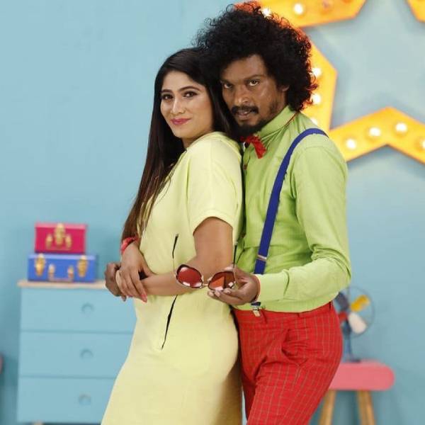 ஜூலி - சென்ட்ராயன்