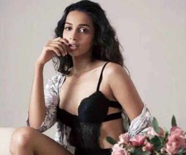 மோனோகினி போன்ற உடை