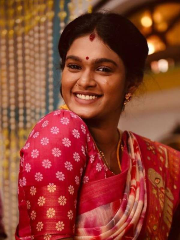 மோகினி