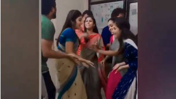 Raja Rani 2 serial team celebrate 200 th episode of serial Raja Rani 2 serial team celebrate 200 th episode of serial