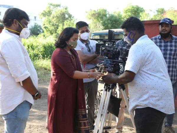 முதன்முறையாக வெப்தொடரில்