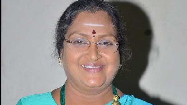 இளம் நடிகர்களுடன்