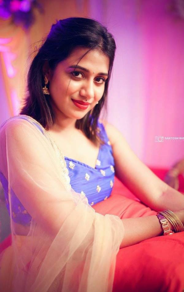 பேரழகி இந்த இதயராணி